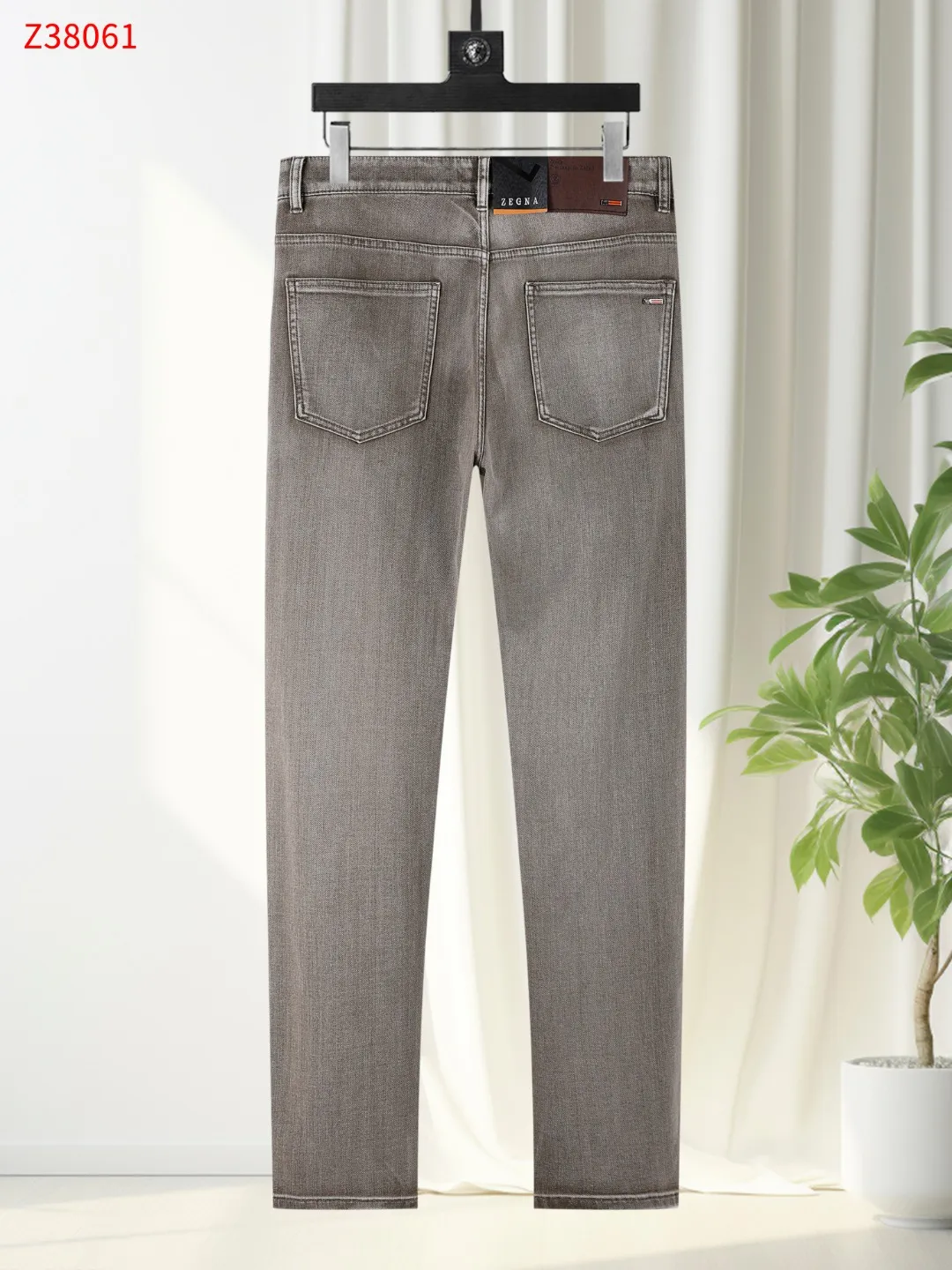 ZEGNA NO：38061 Size ：30 To 42 yarda Lightweight jeans（ ）